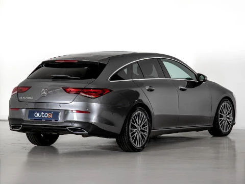 Mercedes-Benz CLA CLA 200 D DCT Shooting Brake