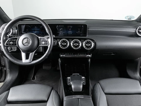 Mercedes-Benz CLA CLA 200 D DCT Shooting Brake