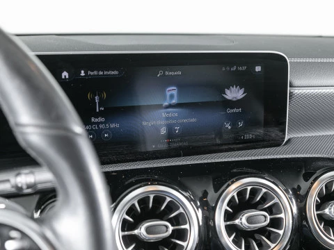 Mercedes-Benz CLA CLA 200 D DCT Shooting Brake