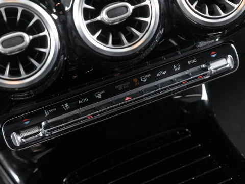 Mercedes-Benz CLA CLA 200 D DCT Shooting Brake