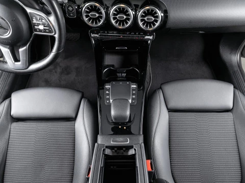 Mercedes-Benz CLA CLA 200 D DCT Shooting Brake