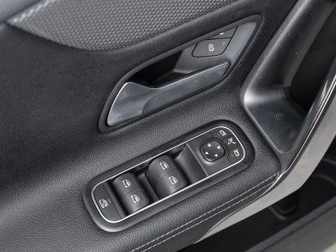 Mercedes-Benz CLA CLA 200 D DCT Shooting Brake