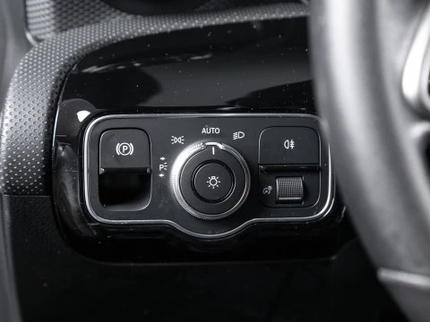 Mercedes-Benz CLA CLA 200 D DCT Shooting Brake