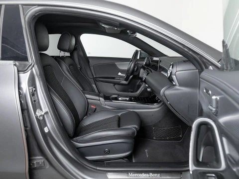 Mercedes-Benz CLA CLA 200 D DCT Shooting Brake