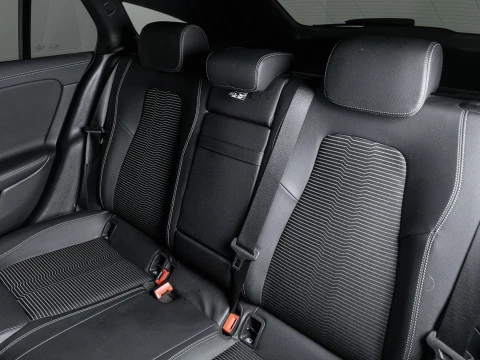 Mercedes-Benz CLA CLA 200 D DCT Shooting Brake