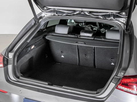 Mercedes-Benz CLA CLA 200 D DCT Shooting Brake