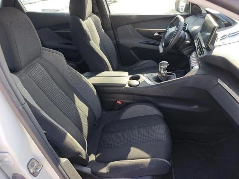 Peugeot 3008 1.5 BlueHDi 96kW (130CV) S&S Allure EAT8