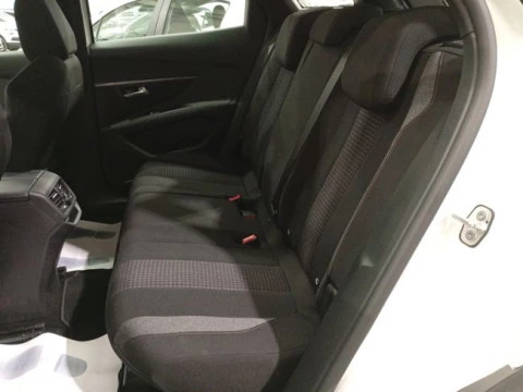 Peugeot 3008 1.5 BlueHDi 96kW (130CV) S&S Allure