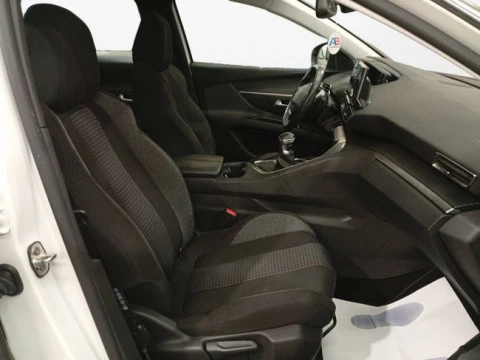 Peugeot 3008 1.5 BlueHDi 96kW (130CV) S&S Allure