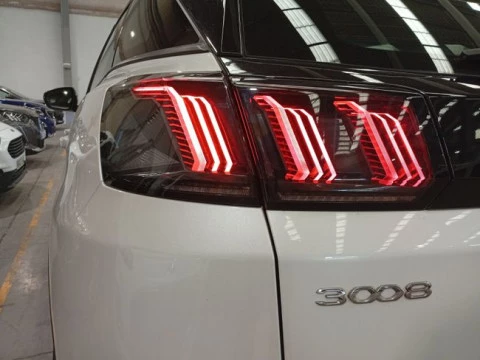 Peugeot 3008 1.5 BlueHDi 96kW (130CV) S&S Allure