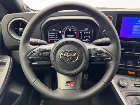 Toyota GR Yaris 1.6T 276 MANUAL RZ