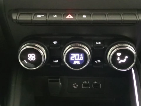 Renault Clio   TCe Techno 67kW