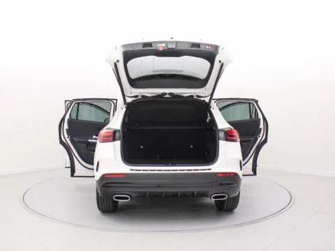 Mercedes-Benz Clase GLA 1.3 GLA 250 E DCT 218 5P