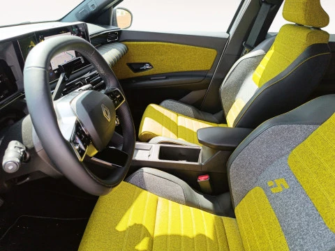 Renault 164 RENAULT 5 ICONIC CINQ 110 KW (150 CV) AUTONOMIA CONFORT