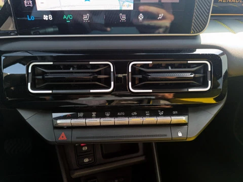 Renault 164 RENAULT 5 ICONIC CINQ 110 KW (150 CV) AUTONOMIA CONFORT