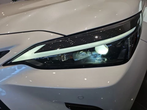 Lexus NX 450h+ Premium+ 4WD