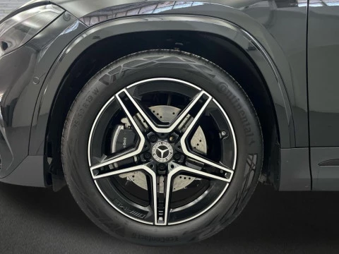 Mercedes-Benz GLA 200 d