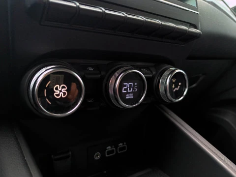 Renault Captur 1.6 E-TECH 117KW TECHNO PLUG IN 5P