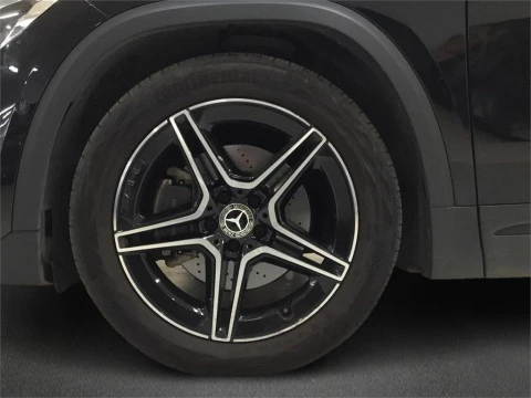 Mercedes-Benz GLA 200 D