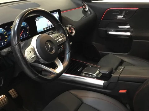 Mercedes-Benz GLA 200 D