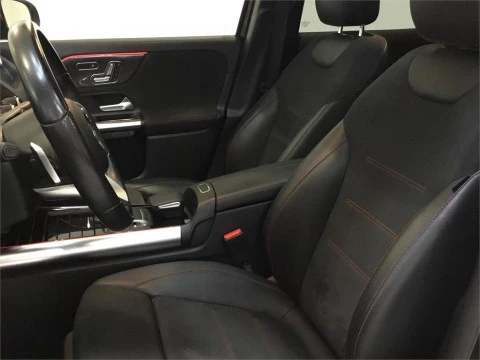 Mercedes-Benz GLA 200 D