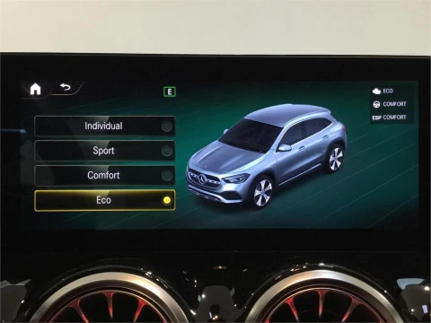 Mercedes-Benz GLA 200 D