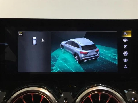 Mercedes-Benz GLA 200 D