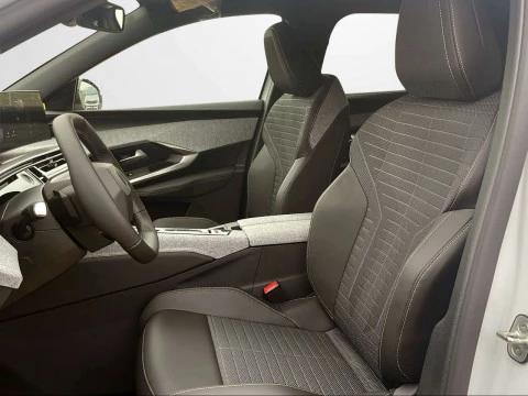 Peugeot 5008 Hybrid 1.2 107KW Allure eDCS6