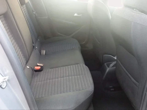 Peugeot 208 PureTech 100 Active 75 kW (100 CV)