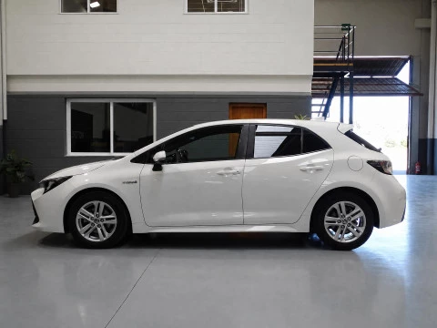 Toyota Corolla 1.8 125H ACTIVE TECH E-CVT
