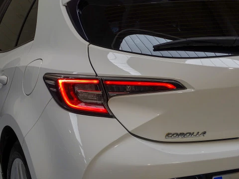 Toyota Corolla 1.8 125H ACTIVE TECH E-CVT