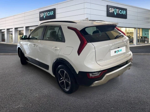 Kia Niro 1.6 GDi HEV 104kW (141CV) Drive