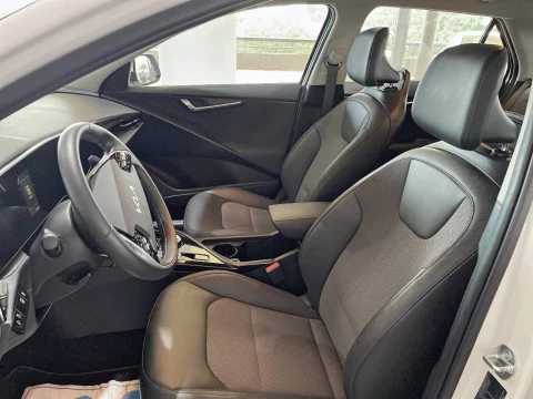 Kia Niro 1.6 GDi HEV 104kW (141CV) Drive