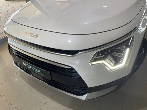 Kia Niro 1.6 GDi HEV 104kW (141CV) Drive