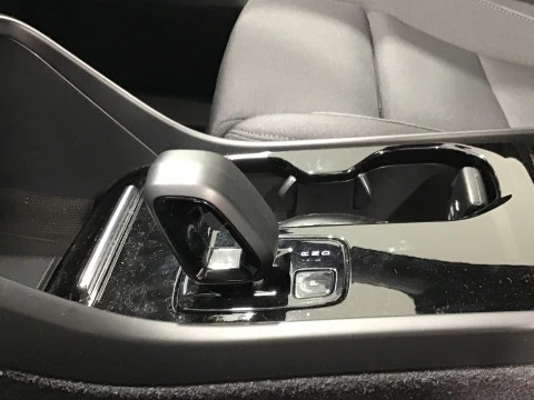 Volvo XC40 Recharge Eléctrico Core Auto