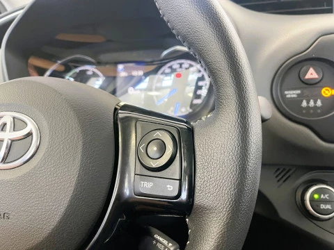 Toyota Yaris 1.5 100H Active
