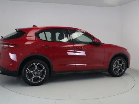 Alfa Romeo Stelvio 2.0 TURBO 148KW SPRINT AUTO 4WD 200 5P