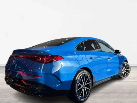 Mercedes-Benz CLA 250+ con tecnología EQ