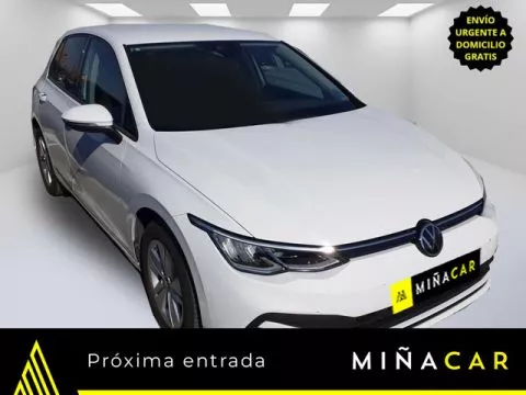 Volkswagen Golf Life 1.0 eTSI 81 kW (110 CV) DSG