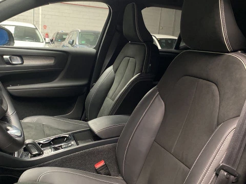 Volvo XC40 1.5 T4 RECHARGE R-DESIGN DCT 5P
