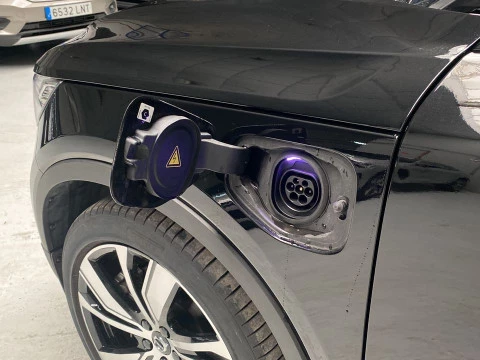Volvo XC40 1.5 T4 RECHARGE R-DESIGN DCT 5P