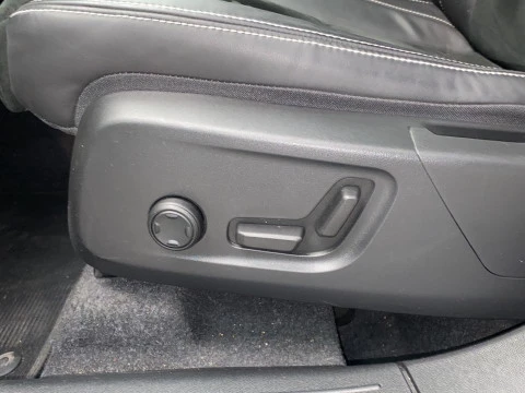 Volvo XC40 1.5 T4 RECHARGE R-DESIGN DCT 5P