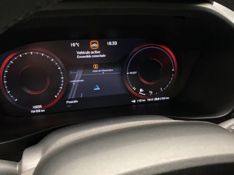 Volvo XC40 1.5 T4 RECHARGE R-DESIGN DCT 5P