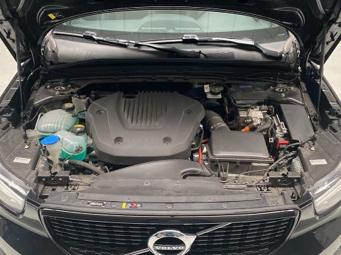 Volvo XC40 1.5 T4 RECHARGE R-DESIGN DCT 5P