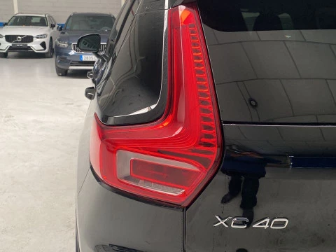 Volvo XC40 1.5 T4 RECHARGE R-DESIGN DCT 5P