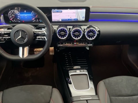 Mercedes-Benz CLA 200 D DCT
