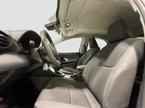 Toyota Yaris 1.5 120H BUSINESS PLUS