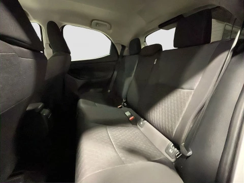 Toyota Yaris 1.5 120H BUSINESS PLUS