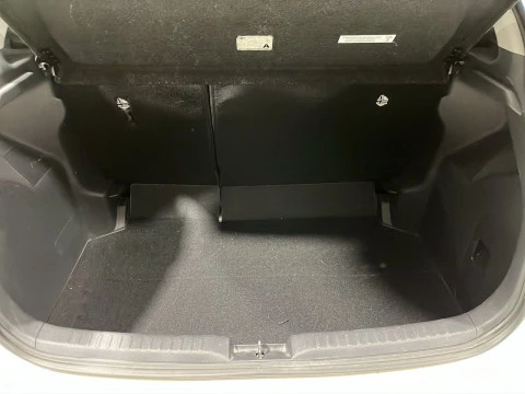 Toyota Yaris 1.5 120H BUSINESS PLUS