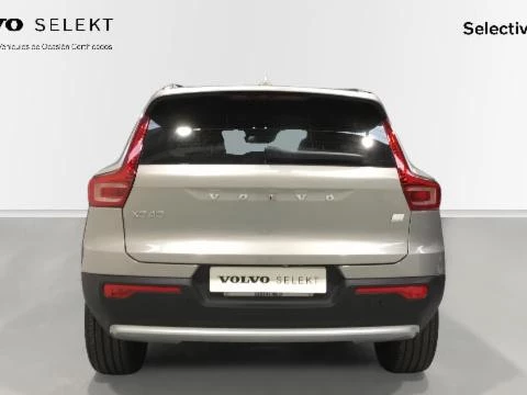 Volvo XC40 1.5 T4 RECHARGE CORE DCT 211 5P